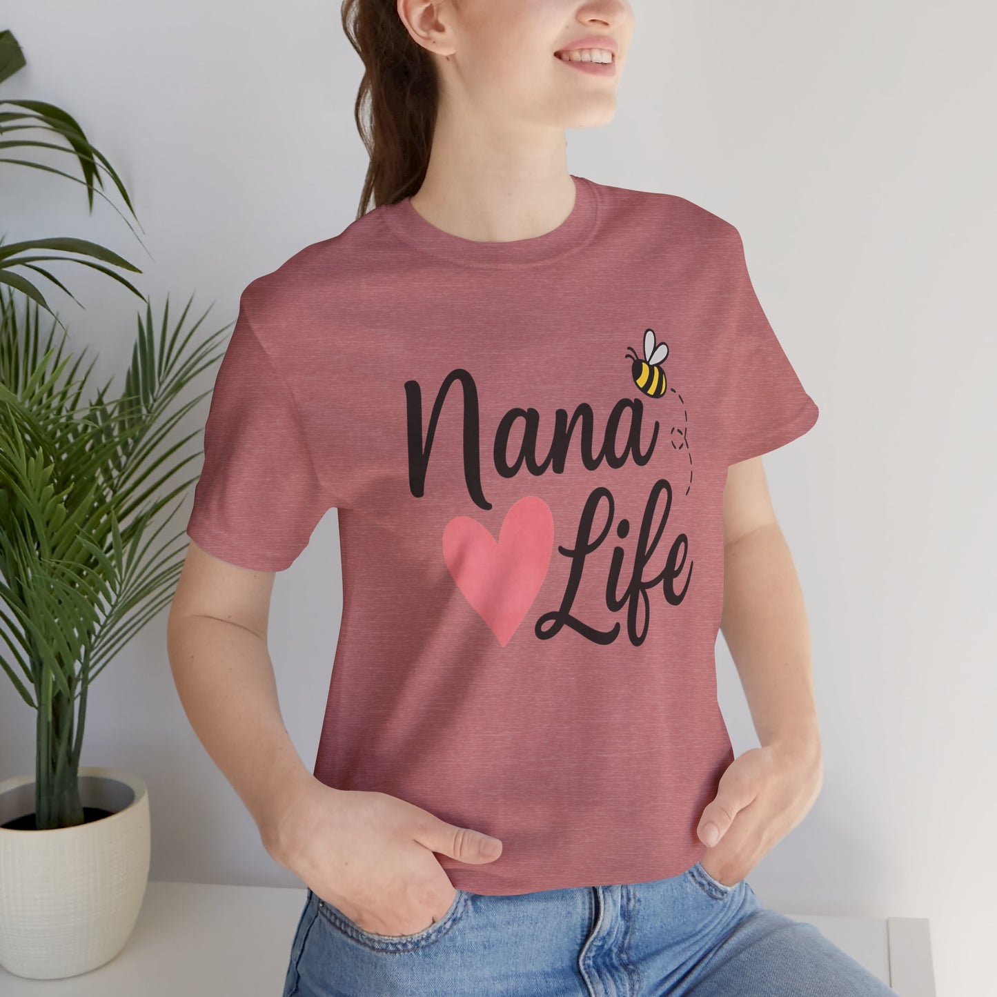 "Nana Life" Heart & Bee Script | Jersey Tee